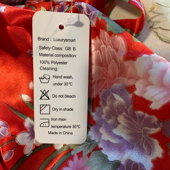 Floral Silky Robe - Picture 4 of 4